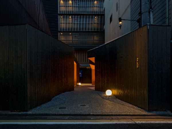 【正社員／キッチン】世界展開する焼肉矢澤 京都店☆未経験OK／学歴＆転職歴不問／昇給＆賞与年2回☆