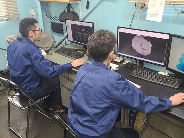 【社員育成への取り組み】