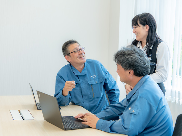 チームワークとリーダーシップを大切にしています。