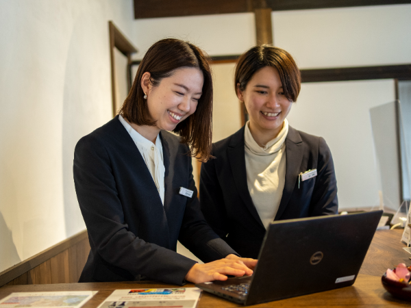 お客様のために、いいと思うことは上下関係なく提案ができる雰囲気