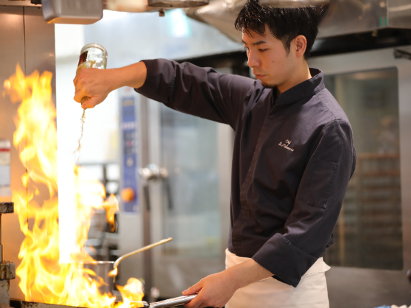 料理人としてのスキルはもちろん
チームマネジメントも学べます。
