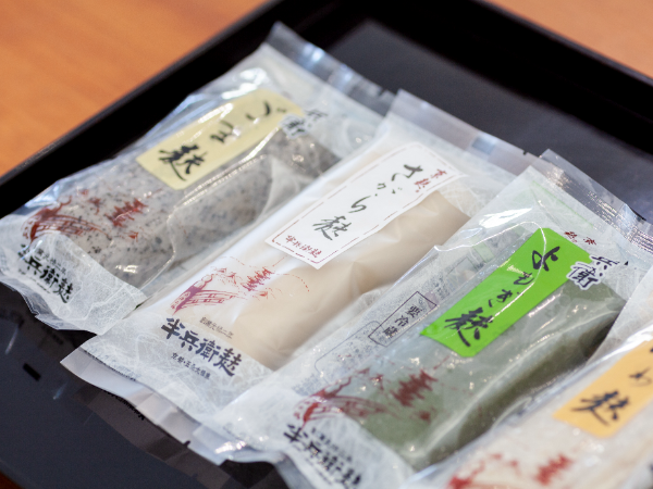 【JR伊勢丹　直営店店長候補　正社員募集】　●「京麸」や「京ゆば」の接客・販売　