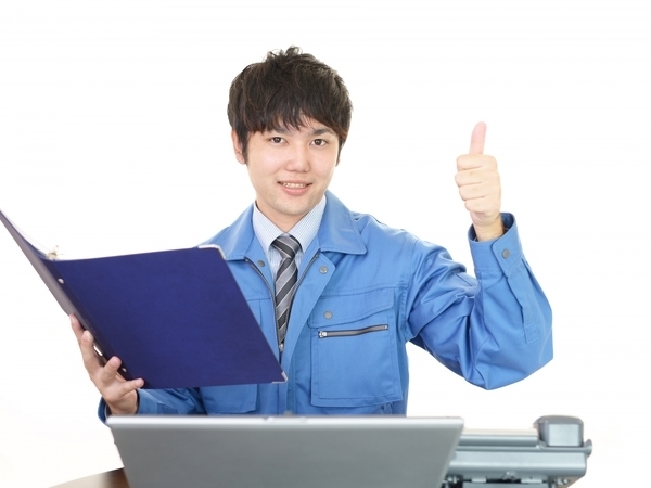 0401第二業務_◎事務から始めて配車も営業も。物流のプロに育つ営業所勤務◎事務だけじゃ物足りない。配車も営業もこなす物流のオールラウンダー◎定年65歳長く働けます◎・週休2日・年間休日120日以上・賞与年2回・手当充実