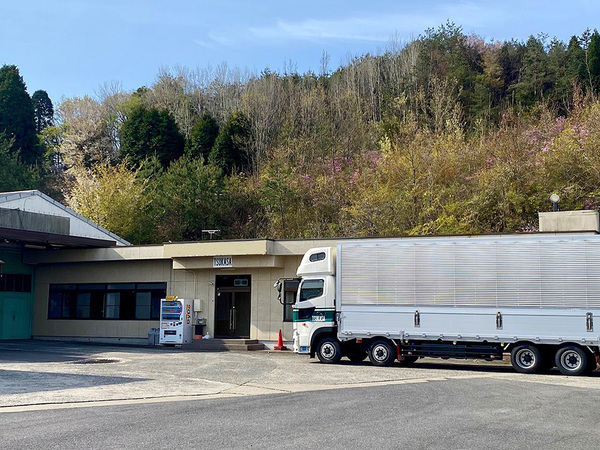 0306瑞浪_◎地元で働きながら安定収入。無事故手当・長期休暇あり◎中距離だからこそ生活も仕事も両立できる◎定年65歳長く働けます◎・週休2日・年間休日120日以上・賞与年2回・手当充実