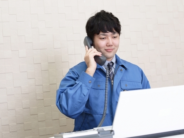 業務内容：荷主様とトラックのマッチング