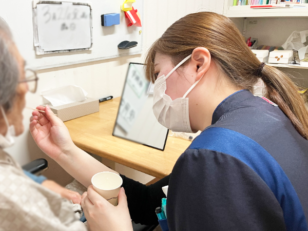 【正職員／言語聴覚士／通所・訪問・外来】★鹿児島中央★県内では希少な専門病棟◎若いスタッフが多く活気に溢れる職場です◎IT化推進で業務負担を軽減◎表彰制度・福利厚生が充実◎有休取得率ほぼ100％◎