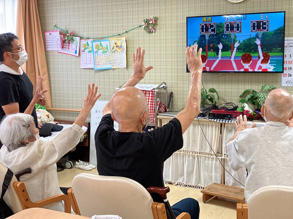 【正社員／介護福祉士】★鹿児島中央★高台に位置した新しくキレイな病院◎若いスタッフが多く活気に溢れる職場です◎IT化推進で業務負担を軽減◎表彰制度・福利厚生が充実◎有休取得率ほぼ100％◎