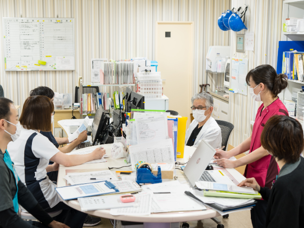 他職種のスタッフと連携したチーム医療体制