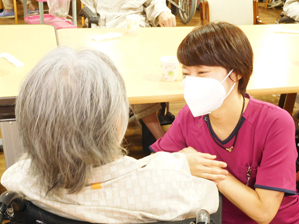 【正職員/病棟准看護師/日勤+夜勤/経験5年未満】★鹿児島中央★県内では希少な専門病棟◎若いスタッフが多く活気に溢れる職場です◎IT化推進で業務負担を軽減◎表彰制度・福利厚生が充実◎有休取得率ほぼ100%◎