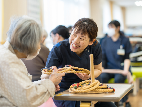 【正職員／作業療法士】★鹿児島中央★県内では希少な専門病棟◎若いスタッフが多く活気に溢れる職場です◎IT化推進で業務負担を軽減◎表彰制度・福利厚生が充実◎有休取得率ほぼ100％◎