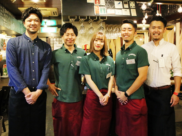 【アルバイト/接客staff:エゾバルバンバン 函館五稜郭店】バンバン稼ごう！ワイワイ働こう！元気で明るいイタリアン居酒屋◎毎月昇給!?美味しいまかない付き!!ゆるシフトで休み希望も通りやすい◎今なら友達と一緒に応募も歓迎します☆バイトデビューや掛け持ちバイトにもおすすめ！学生スタッフ多数で明るい楽しい雰囲気です◎