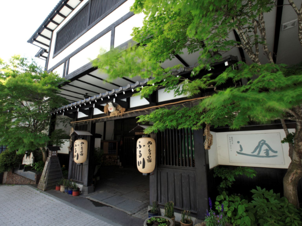 夜間フロントスタッフ［正］　定年後も長く働けます！