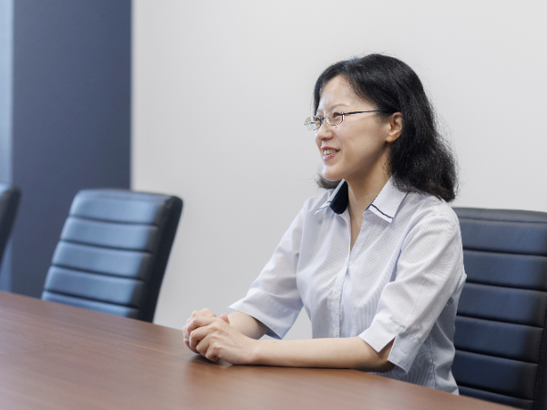 チーム全員で一つの成果を作り上げる文化です。