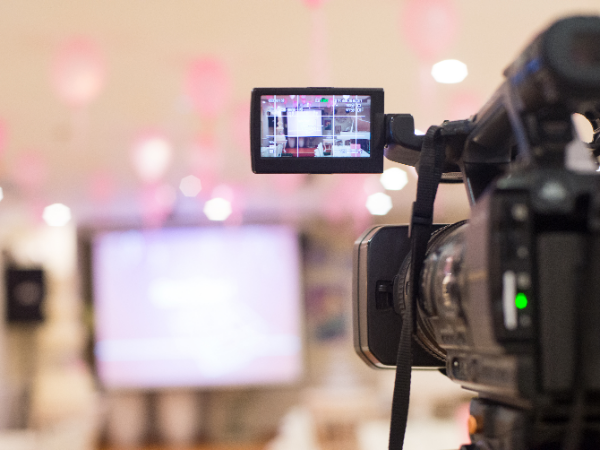 ディレクターへの道もバックアップします!