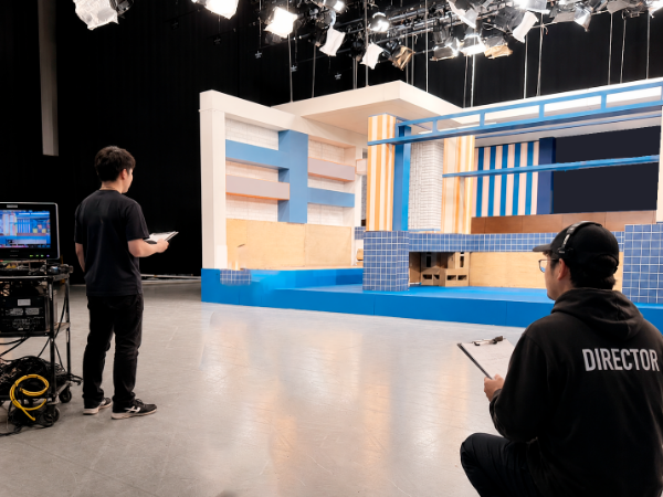 バラエティ番組のテレビ制作スタッフ　AD アシスタントディレクター