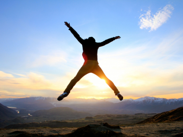 月平均残業時間は2時間、終業後10分以内の退社が通例。