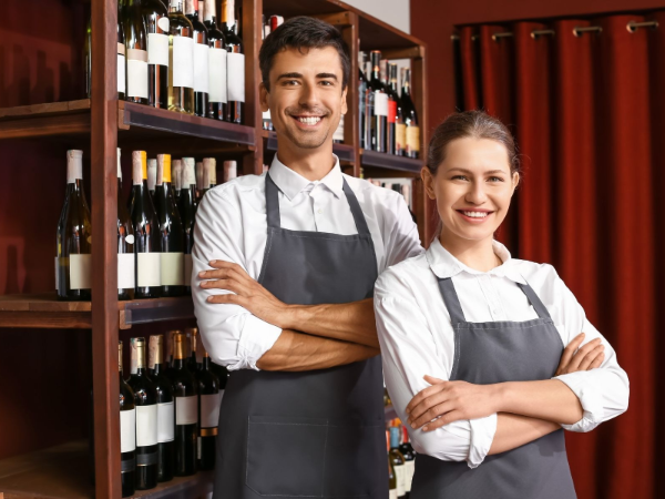 【ホール | ワイン勉強したい人集まれ!】40種試飲OK・抜栓やワインサービス業務多し | ワイン社割有 | まかない無料 | 週2日~、1日4h~