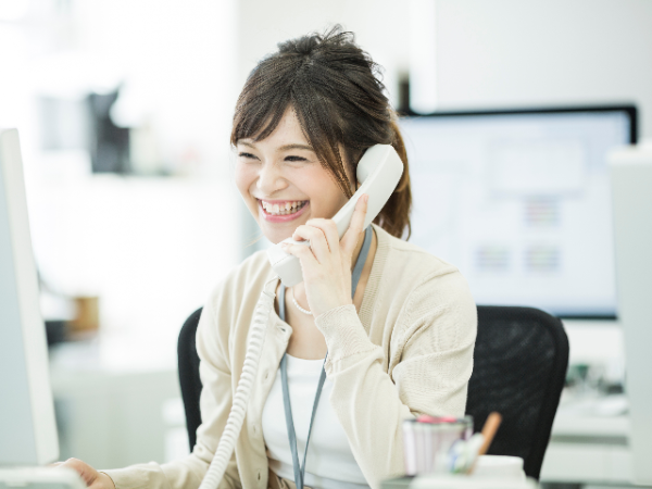 【正社員：一般事務スタッフ/本社管理部】土日休み/18時上がり◎自動車免許があれば他に必要な資格はなし♪事務未経験でも大丈夫◎Excelが得意な方大歓迎★ガソリン7円引きの社割や飲食店30％OFFの豪華特典付き！