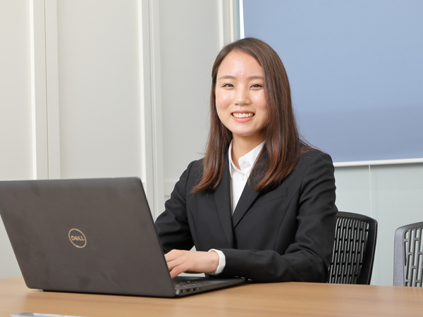 【アルバイトパート：フロントスタッフ/カーコンビニ倶楽部 AIX平岡店】土日休み◎フロント事務スタッフ募集！全くの未経験も歓迎します◎車が好き・車に関する仕事がしたい方にもオススメ！ガソリン値引きやカー用品の割引購入などお得な特典も多数あり◎