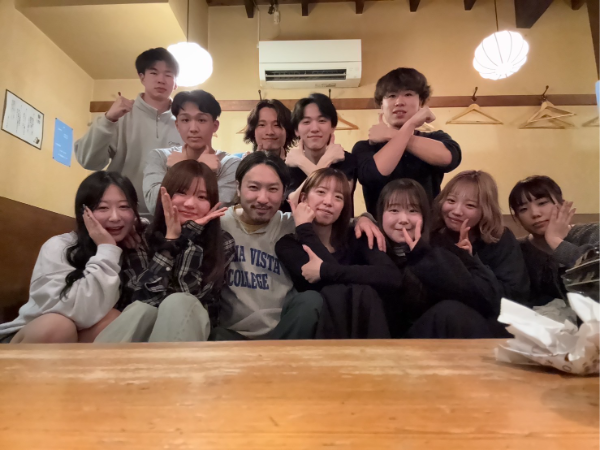 【アルバイト/飲食店スタッフ：モツ居酒屋 ごんべゑ】「看板のない謎の古民家居酒屋」としてSNSで話題に◎23時ラストで働きやすい！学生スタッフ多数★時間割も考慮