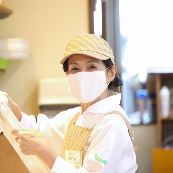 販売部門/望月さん