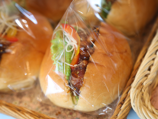 人手不足を解消して、お客様により多くのパンとサービスを提供したい！