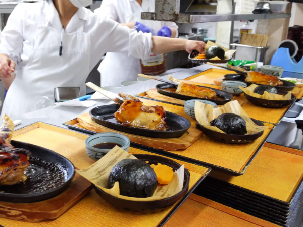 ［飲食部門］キッチン　田舎茶屋わたや　温品店