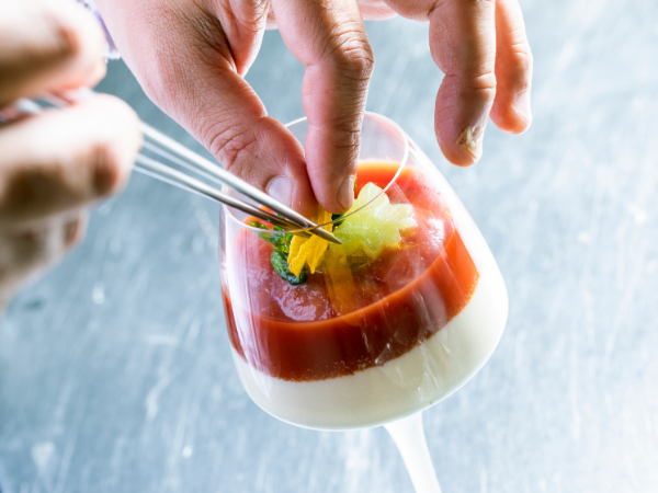 ［宿泊部門］IBUKUの調理スタッフ