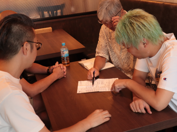 社長に「ちゃいますわ」って言える職場