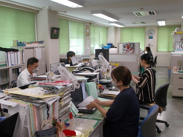 スタッフについて