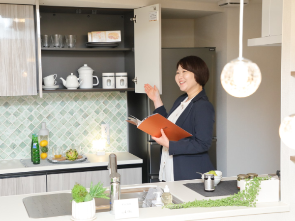 マンションの販売を担当しています