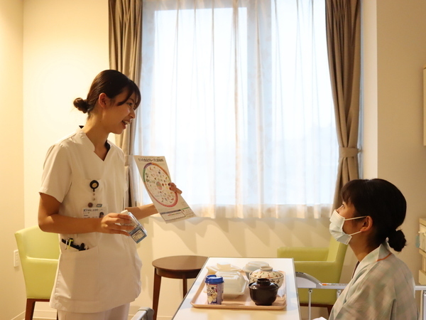 【新卒：正社員/管理栄養士：手稲渓仁会病院】患者さんのお食事を通して健康をサポートするお仕事！幅広い医療でチームワークも抜群！福利厚生もばっちり！週休二日制お休みもしっかりあります！早番は週1回だけ！JR手稲駅スグの病院で働こう！