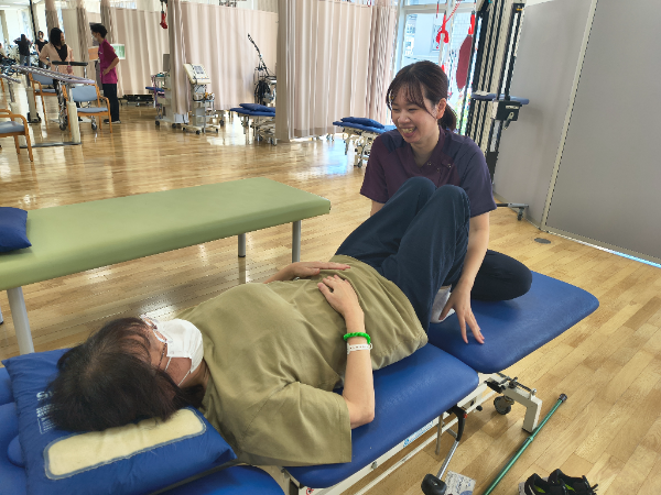 入職のきっかけは「恩師の勧め」！回復期を深く学べる環境に惹かれて