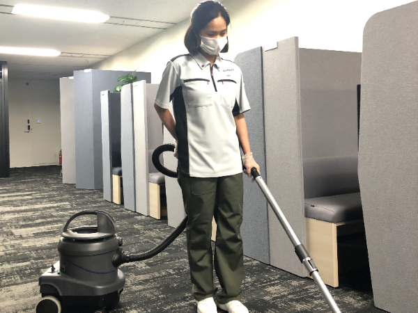 高時給♪平日朝2時間でOK！【大手町＆神田の駅チカ超高層ビル内での短時間清掃スタッフ】駅チカで通勤ラクラク♪短時間でサクッと勤務♪丁寧な研修で未経験でもOK＊交通費規定支給［108］［109］