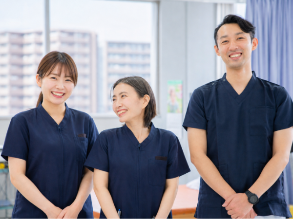【看護師｜常勤正社員】就職お祝い金10万円！■本厚木駅徒歩5分■定年65才■賞与4か月以上■年間休日120日以上■退職金