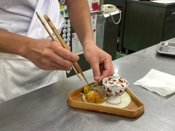 「豊(かに)」「栄(える)」「(楽し)荘(そう)」