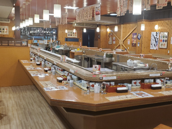 HIR株式会社(回転寿司とっぴ~ 郡山安積店)和気あいあいとした職場で、ノンストレスな 働き方!