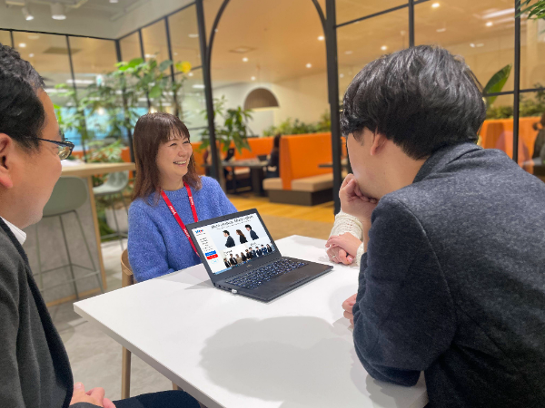 【人事部(労務)｜正社員】◎給与計算・社会保険経験者を募集中　◎経験を活かせる　◎20代～30代が活躍、第二新卒歓迎　◎週休2日制（土日祝）◎福利厚生充実　◎特別休暇あり