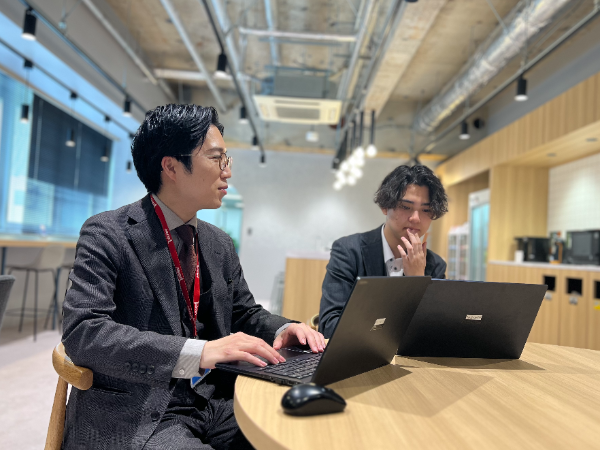 【スク卒歓迎・未経験OK】WEBディレクター/WEB業界で働ける！経験者優遇♪＜東証プライム上場＞