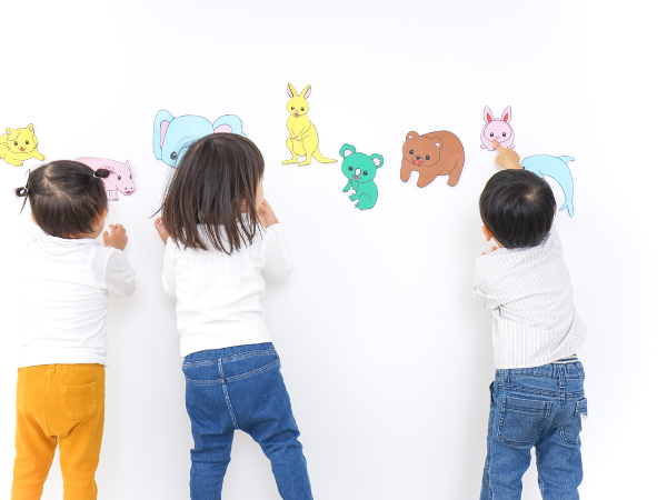 【三ノ輪駅】高時給のフルタイム求人！認可保育園で担任の先生のサポート業務/EKM0523@有資格