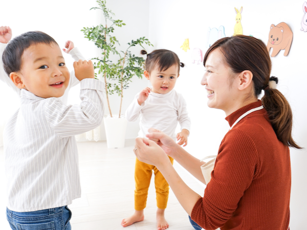 【千葉県・市原市】企業内保育園で保育補助／少人数でゆったり保育／@有資格／EOH0608