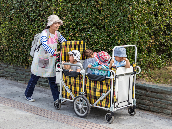 【市川駅】朝・夕の時間帯は時給UP!／週3日、1日4時間から勤務のご相談可能です！EMN0903@有資格