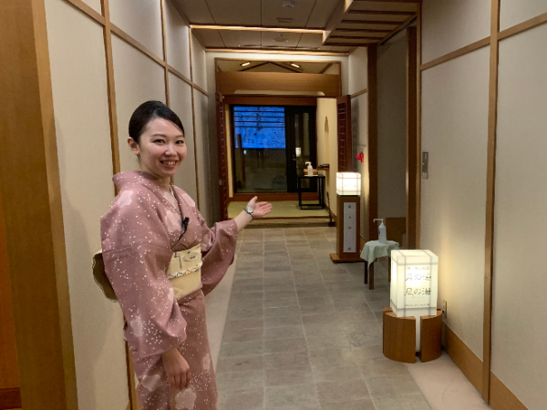 幅広い年齢層のお客様に、さまざまなシーンでご利用いただいています