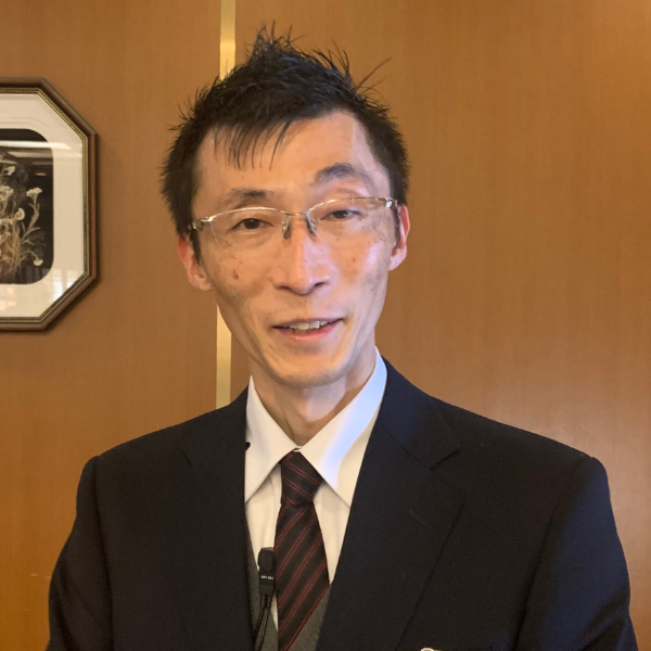 フロントスタッフ / 課長/野村 太平