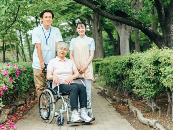 《一緒に働くスタッフ》