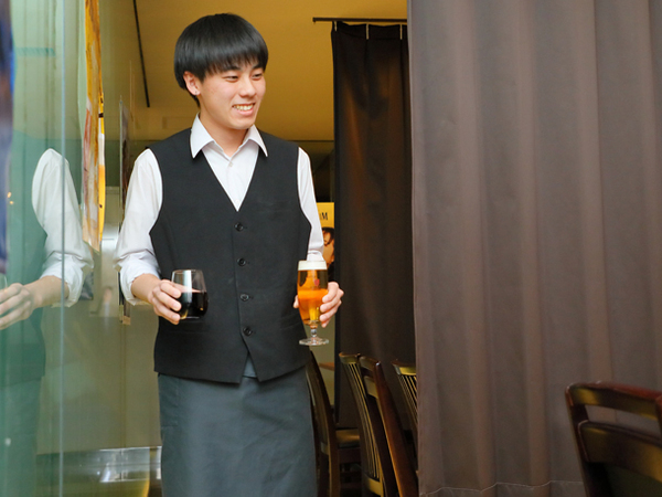 【アルバイト/接客スタッフ:サントリーズガーデン昊】新しく生まれ変われるお店でスタッフ募集!豊水すすきの駅・すすきの駅のWアクセス!短期⇒長期への切り替えもOK!学生スタッフ・未経験スタッフも多数いるので安心!終電考慮での早上がりOK/まかない付き