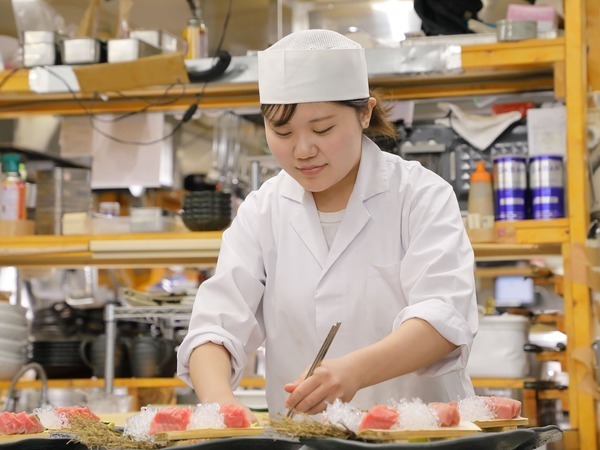 【正社員/調理スタッフ ：十方夷第（じゅっぽうえびすだい）大蔵店】一度お仕事から離れた方も歓迎！正社員として再スタートしませんか？北海道の新鮮な食材や、全国各地の旬の食材を使った料理が自慢★調理の経験が浅い方や、ブランクのある方もOK！あなたのペースに合わせて、丁寧にサポート◎家事・育児との両立に配慮OK/有給取得率100％◎