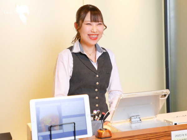 【アルバイト/受付対応＆会計スタッフ：サントリーズガーデン昊】卒業までの短期OK◎履歴書不要◎週1日～×4時間～勤務OK。◎学生スタッフ多め◎まかないあり◎学校帰りのバイトにもオススメ！