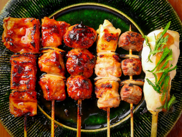 【アルバイト/焼き手スタッフ：居酒屋 富士山】火入れにこだわる本格焼き鳥！毎日串打ちする新鮮な焼き鳥を絶妙な火加減で美味しく焼き上げてくれる方を探しています！≪経験者採用につき時給高めの1250円履歴書不要/まかないあり/週2～OK