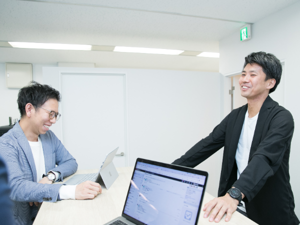 結果にコミットするプロが集結。